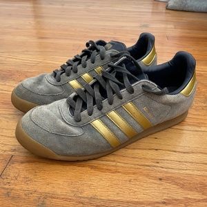 RARE Men's ADIDAS MILANO Shoes Trainers City Series US 10.5 UK 10 navy/gold